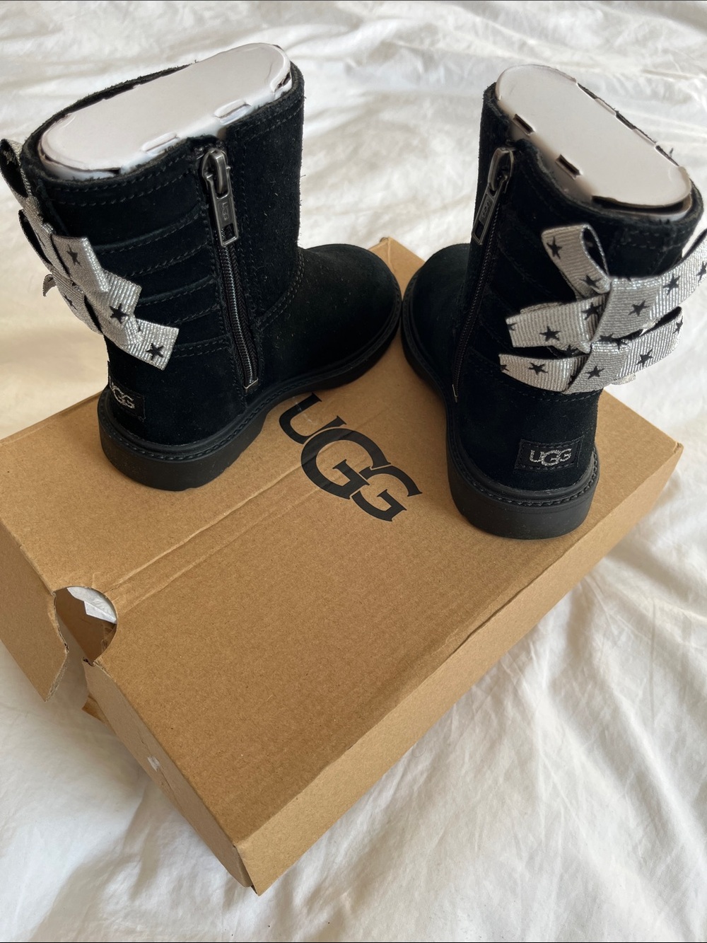 Ugg Tillee Boot in Black with Sparkle Star Print Bows side zips size 7 toddler